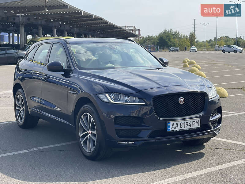 Позашляховик / Кросовер Jaguar F-Pace 2016 в 