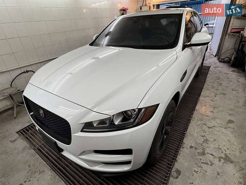 Позашляховик / Кросовер Jaguar F-Pace 2020 в Києві