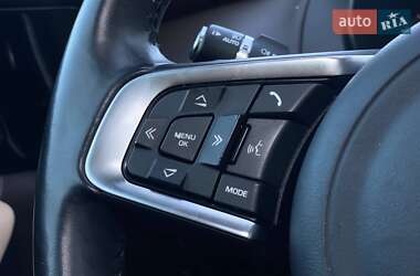 Позашляховик / Кросовер Jaguar F-Pace 2017 в 