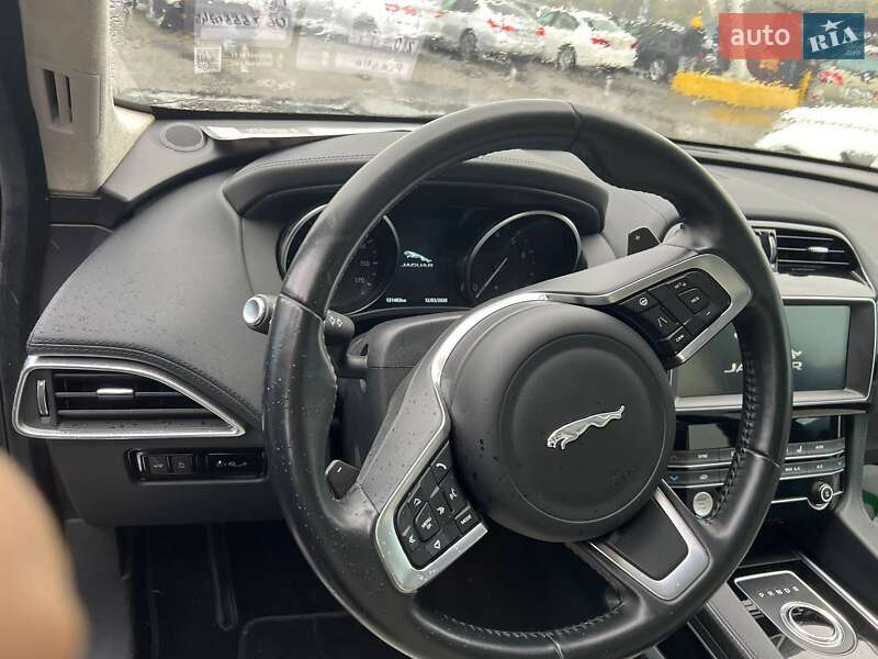 Внедорожник / Кроссовер Jaguar F-Pace 2019 в Киеве