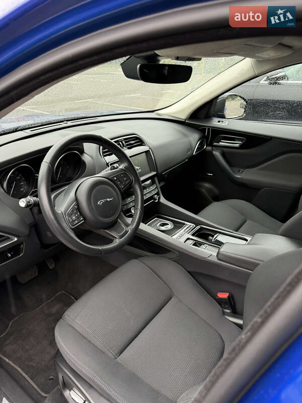 Позашляховик / Кросовер Jaguar F-Pace 2020 в Києві фото 7 Позашляховик / Кросовер Jaguar F-Pace 2020 в Києві