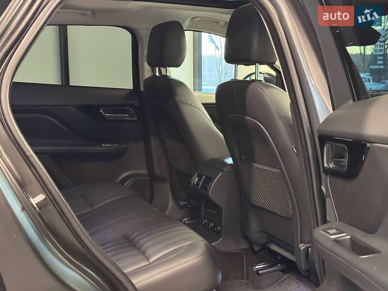 Позашляховик / Кросовер Jaguar F-Pace 2017 в Львові фото 35 Позашляховик / Кросовер Jaguar F-Pace 2017 в Львові
