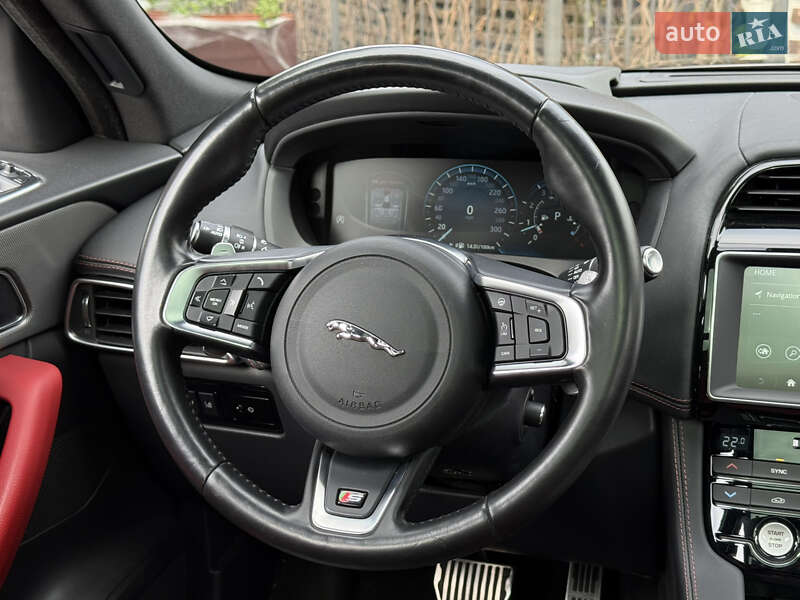 Внедорожник / Кроссовер Jaguar F-Pace 2017 в Киеве фото 19 Внедорожник / Кроссовер Jaguar F-Pace 2017 в Киеве