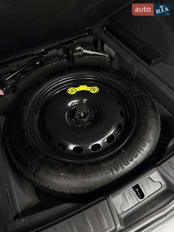 Внедорожник / Кроссовер Jaguar F-Pace 2016 в Одессе фото 24 Внедорожник / Кроссовер Jaguar F-Pace 2016 в Одессе