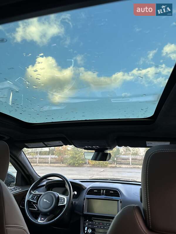 Позашляховик / Кросовер Jaguar F-Pace 2018 в Южноукраїнську фото 47 Позашляховик / Кросовер Jaguar F-Pace 2018 в Южноукраїнську