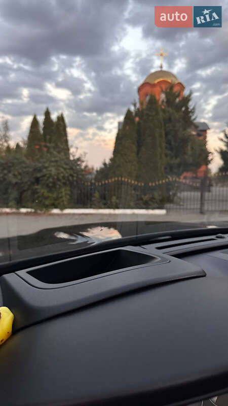 Внедорожник / Кроссовер Jaguar F-Pace 2017 в Киеве фото 13 Внедорожник / Кроссовер Jaguar F-Pace 2017 в Киеве