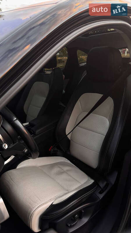 Внедорожник / Кроссовер Jaguar F-Pace 2017 в Киеве фото 17 Внедорожник / Кроссовер Jaguar F-Pace 2017 в Киеве