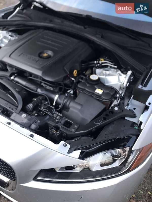 Внедорожник / Кроссовер Jaguar F-Pace 2017 в Кривом Роге