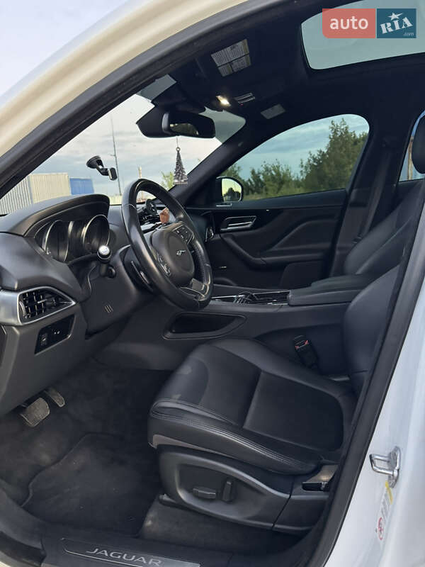 Позашляховик / Кросовер Jaguar F-Pace 2018 в Києві