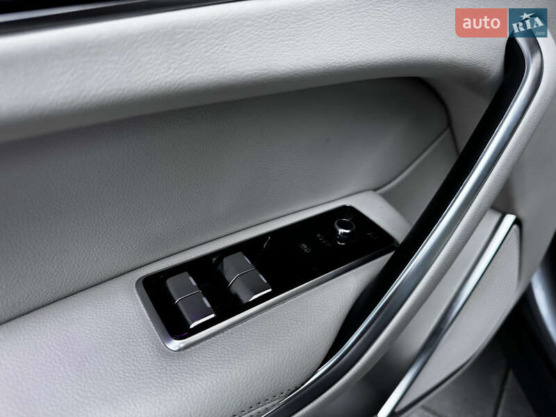 Внедорожник / Кроссовер Jaguar F-Pace 2022 в Киеве