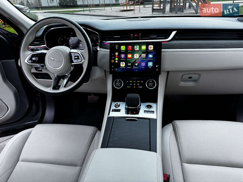 Внедорожник / Кроссовер Jaguar F-Pace 2022 в Киеве