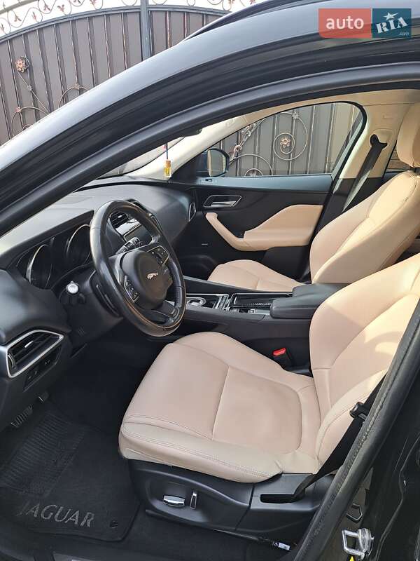 Внедорожник / Кроссовер Jaguar F-Pace 2018 в Борисполе фото 7 Внедорожник / Кроссовер Jaguar F-Pace 2018 в Борисполе