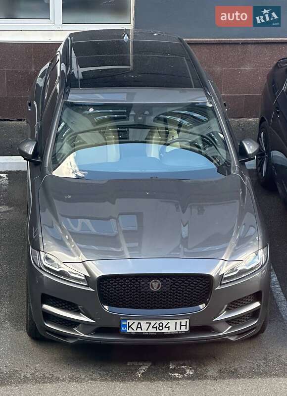 Внедорожник / Кроссовер Jaguar F-Pace 2018 в Киеве фото 23 Внедорожник / Кроссовер Jaguar F-Pace 2018 в Киеве