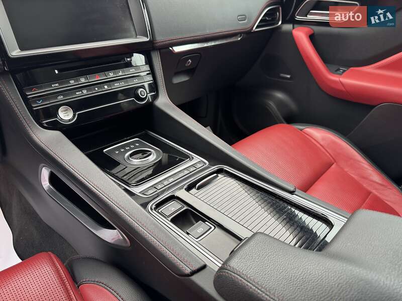 Внедорожник / Кроссовер Jaguar F-Pace 2019 в Днепре