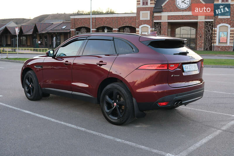Внедорожник / Кроссовер Jaguar F-Pace 2016 в Киеве