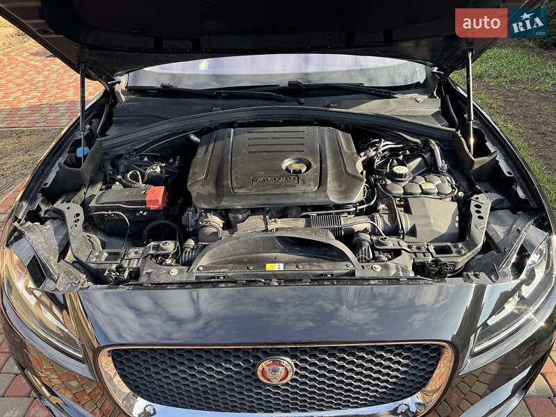 Внедорожник / Кроссовер Jaguar F-Pace 2016 в Черновцах фото 26 Внедорожник / Кроссовер Jaguar F-Pace 2016 в Черновцах