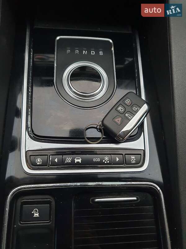 Внедорожник / Кроссовер Jaguar F-Pace 2019 в Харькове фото 7 Внедорожник / Кроссовер Jaguar F-Pace 2019 в Харькове