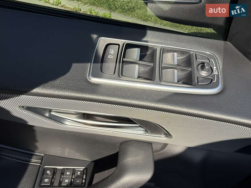 Внедорожник / Кроссовер Jaguar F-Pace 2016 в Луцке