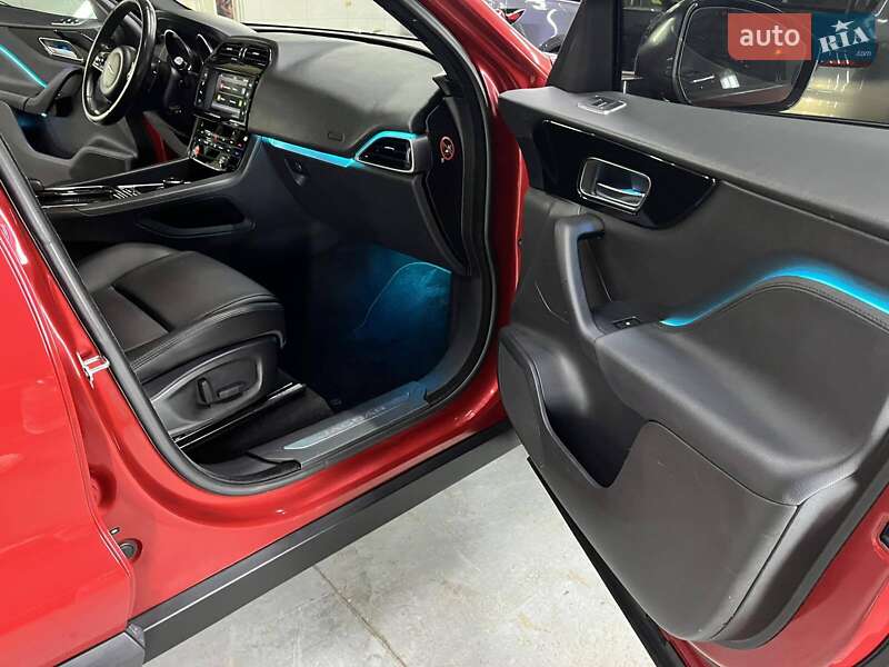 Позашляховик / Кросовер Jaguar F-Pace 2017 в Львові фото 6 Позашляховик / Кросовер Jaguar F-Pace 2017 в Львові