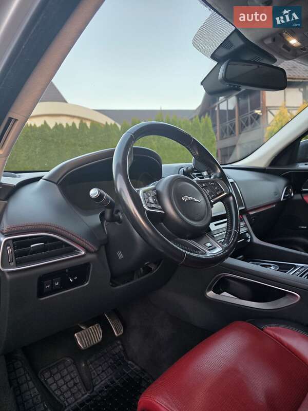 Внедорожник / Кроссовер Jaguar F-Pace 2017 в Львове