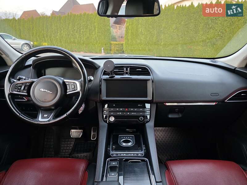 Внедорожник / Кроссовер Jaguar F-Pace 2017 в Львове
