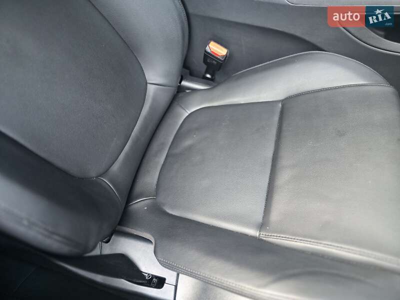 Позашляховик / Кросовер Jaguar F-Pace 2017 в Києві