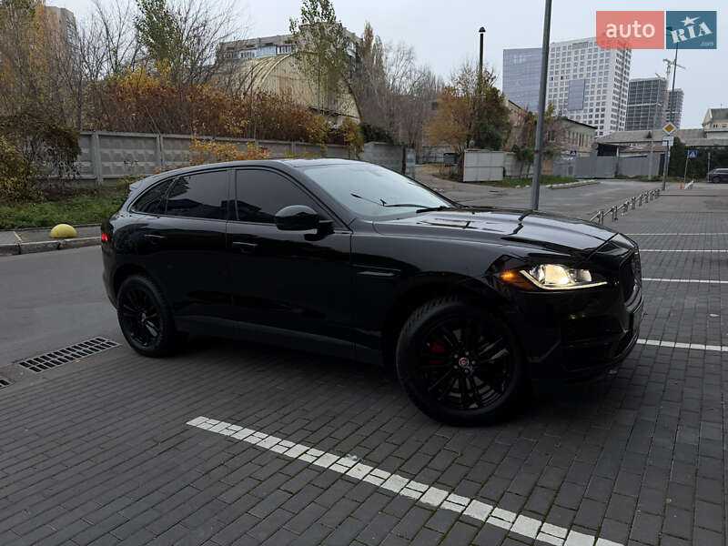 Внедорожник / Кроссовер Jaguar F-Pace 2016 в Киеве