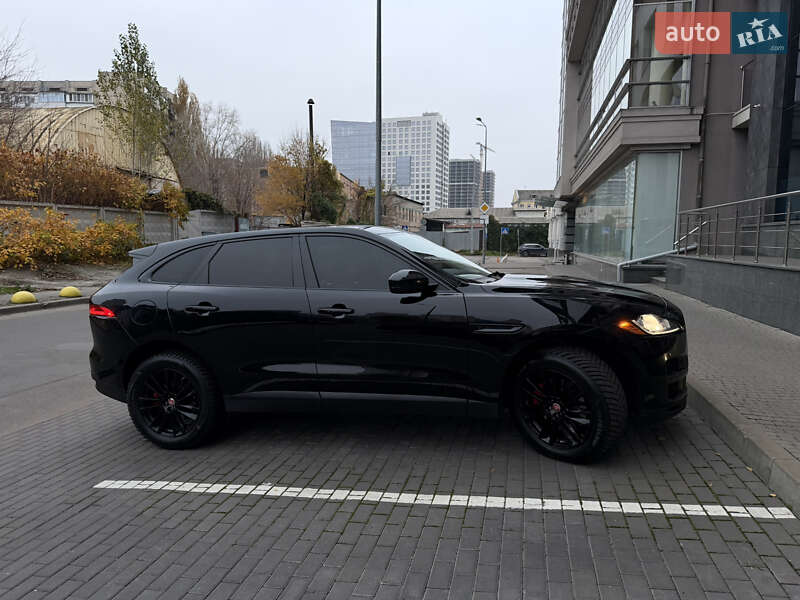 Внедорожник / Кроссовер Jaguar F-Pace 2016 в Киеве