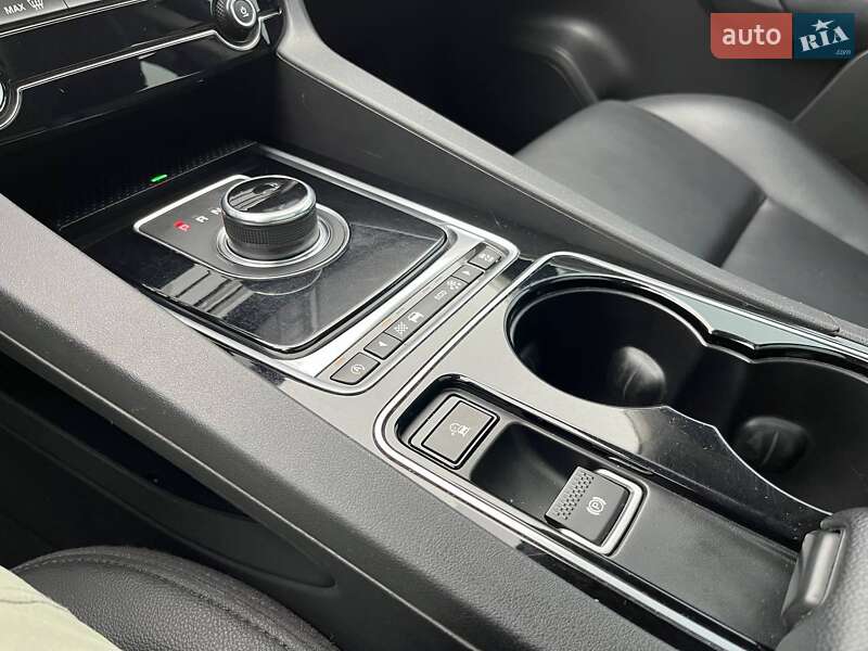 Позашляховик / Кросовер Jaguar F-Pace 2017 в Києві фото 27 Позашляховик / Кросовер Jaguar F-Pace 2017 в Києві