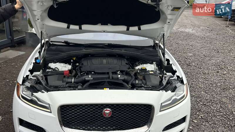 Внедорожник / Кроссовер Jaguar F-Pace 2016 в Луцке