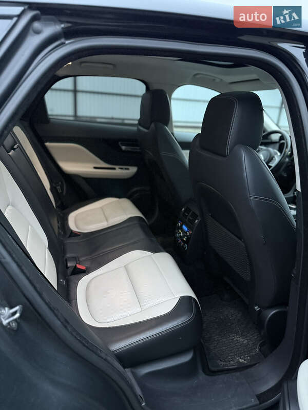 Позашляховик / Кросовер Jaguar F-Pace 2016 в Луцьку фото 36 Позашляховик / Кросовер Jaguar F-Pace 2016 в Луцьку