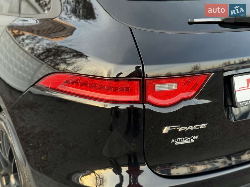 Внедорожник / Кроссовер Jaguar F-Pace 2016 в Киеве