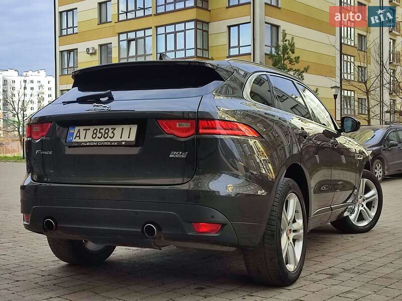 Внедорожник / Кроссовер Jaguar F-Pace 2017 в Ивано-Франковске