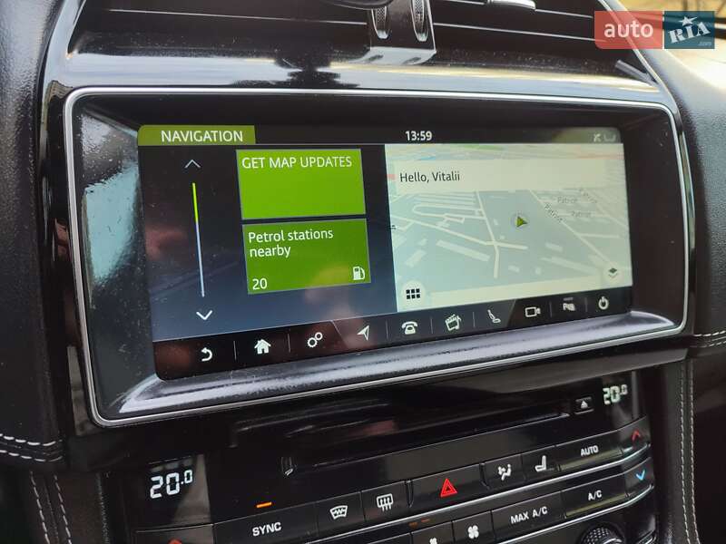 Внедорожник / Кроссовер Jaguar F-Pace 2017 в Ивано-Франковске