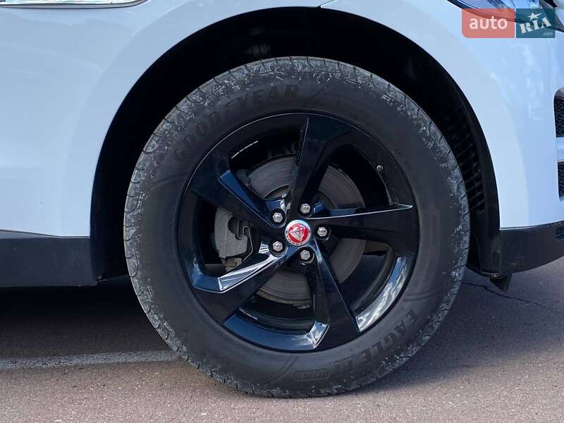 Позашляховик / Кросовер Jaguar F-Pace 2017 в Києві