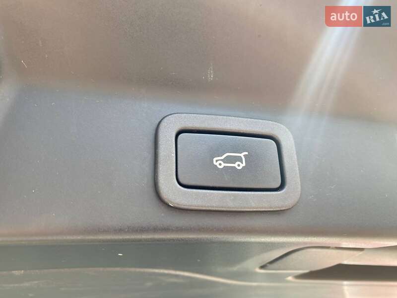 Позашляховик / Кросовер Jaguar F-Pace 2017 в Києві