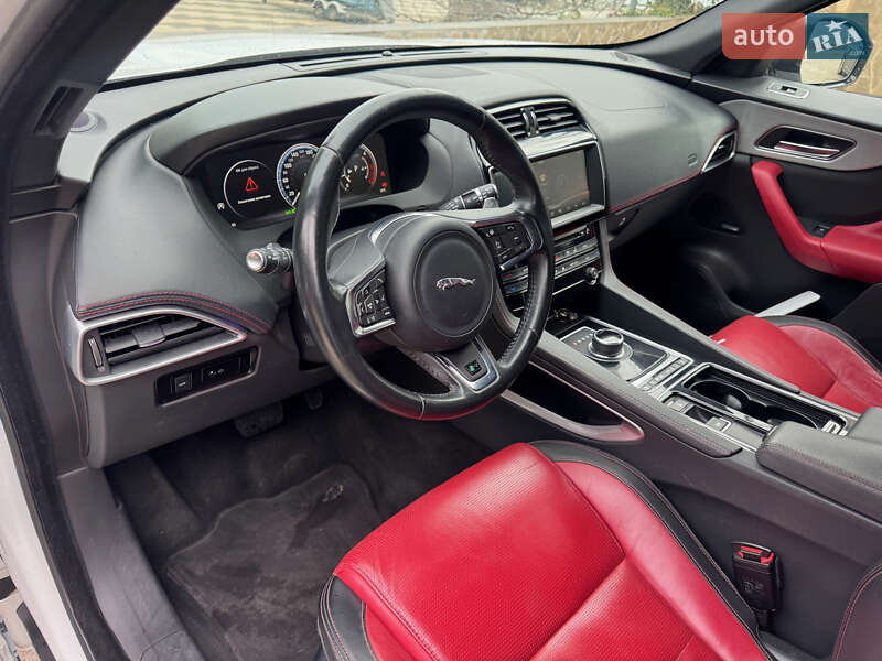 Внедорожник / Кроссовер Jaguar F-Pace 2017 в Одессе
