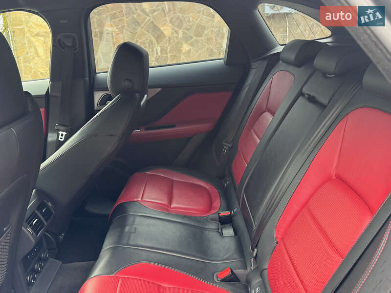 Внедорожник / Кроссовер Jaguar F-Pace 2017 в Одессе