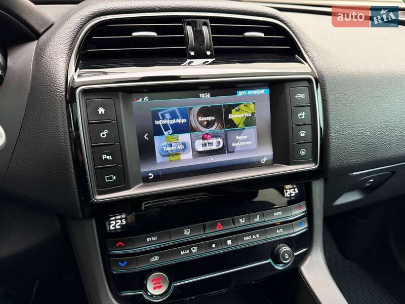 Внедорожник / Кроссовер Jaguar F-Pace 2017 в Киеве