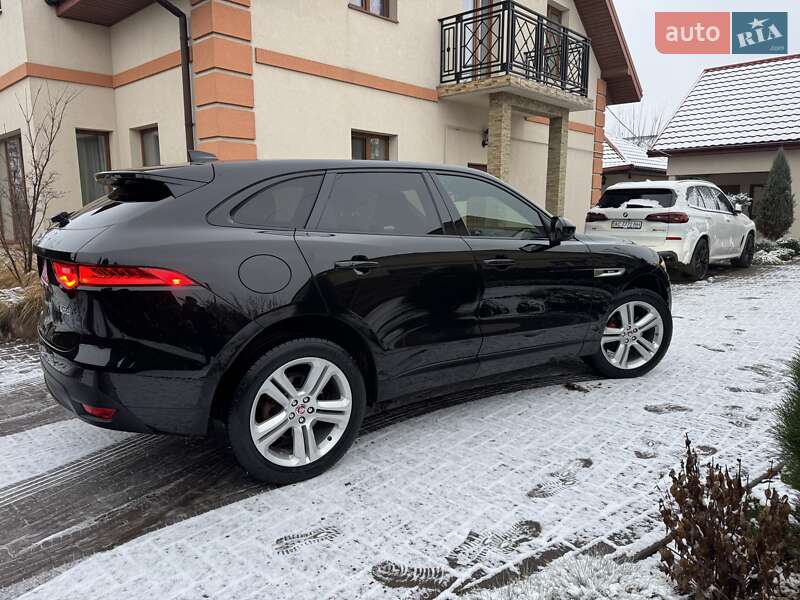 Позашляховик / Кросовер Jaguar F-Pace 2017 в Нововолинську