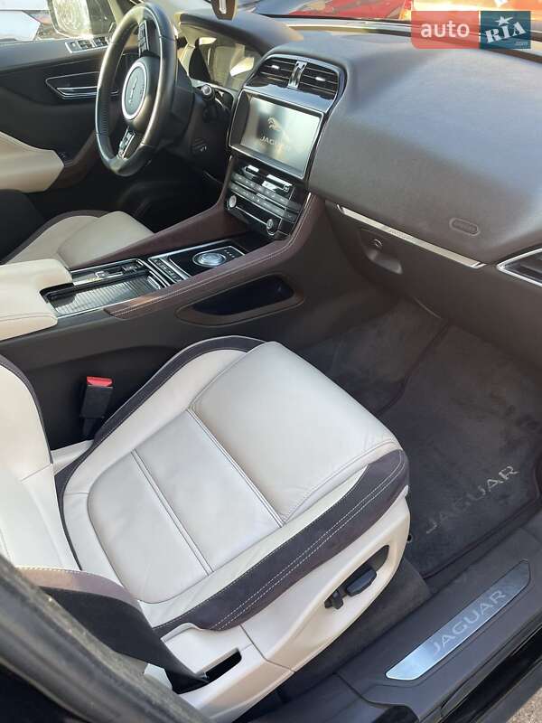 Внедорожник / Кроссовер Jaguar F-Pace 2016 в Днепре фото 5 Внедорожник / Кроссовер Jaguar F-Pace 2016 в Днепре