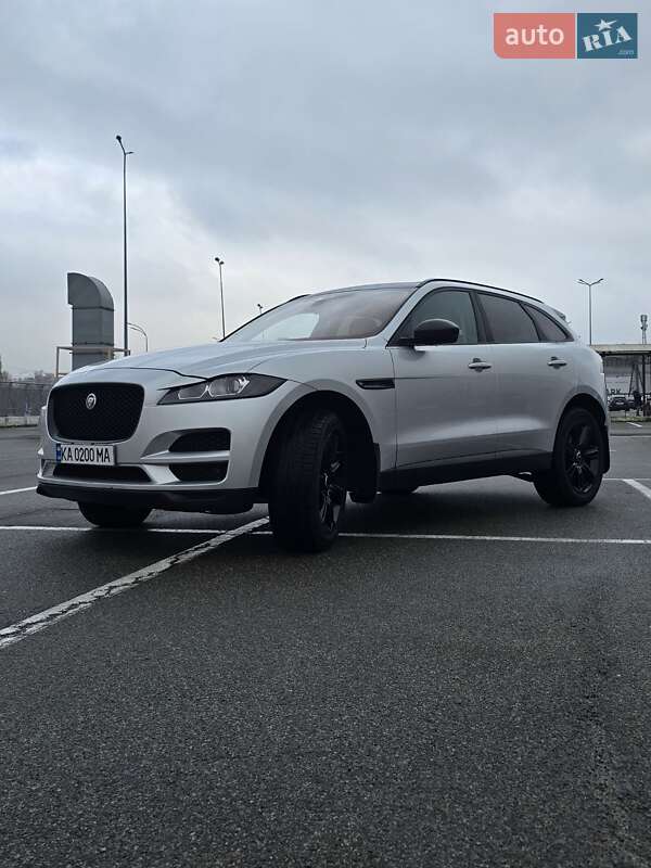 Позашляховик / Кросовер Jaguar F-Pace 2017 в Києві