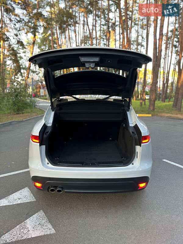 Позашляховик / Кросовер Jaguar F-Pace 2016 в Білогородці фото 16 Позашляховик / Кросовер Jaguar F-Pace 2016 в Білогородці