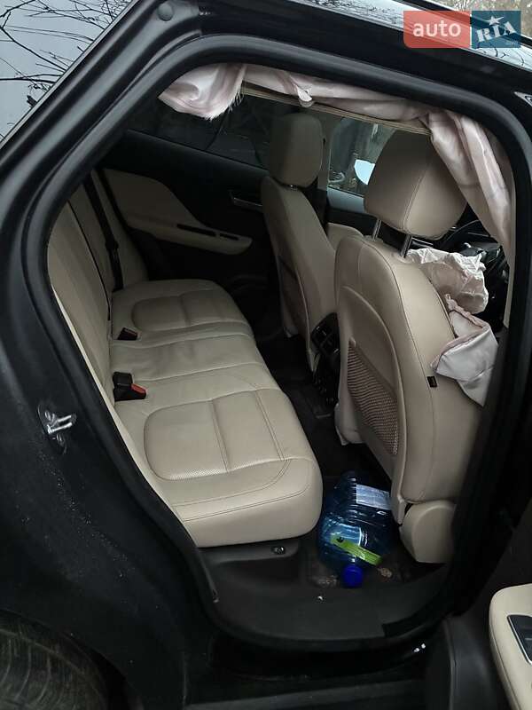 Внедорожник / Кроссовер Jaguar F-Pace 2016 в Львове фото 9 Внедорожник / Кроссовер Jaguar F-Pace 2016 в Львове