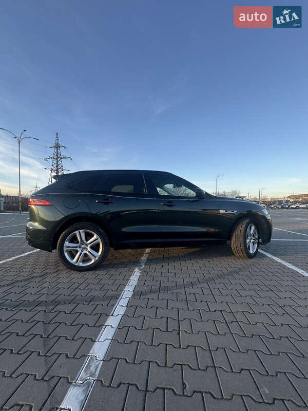 Внедорожник / Кроссовер Jaguar F-Pace 2017 в Черновцах