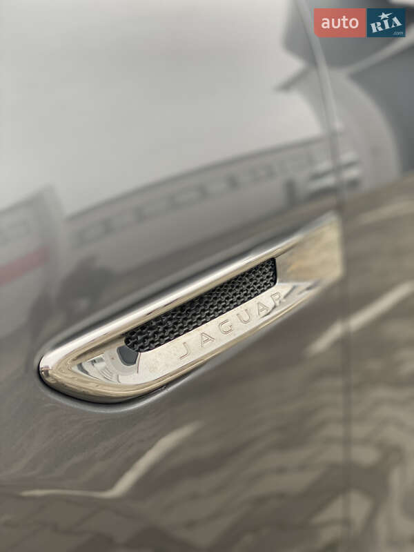 Внедорожник / Кроссовер Jaguar F-Pace 2017 в Нововолынске фото 27 Внедорожник / Кроссовер Jaguar F-Pace 2017 в Нововолынске