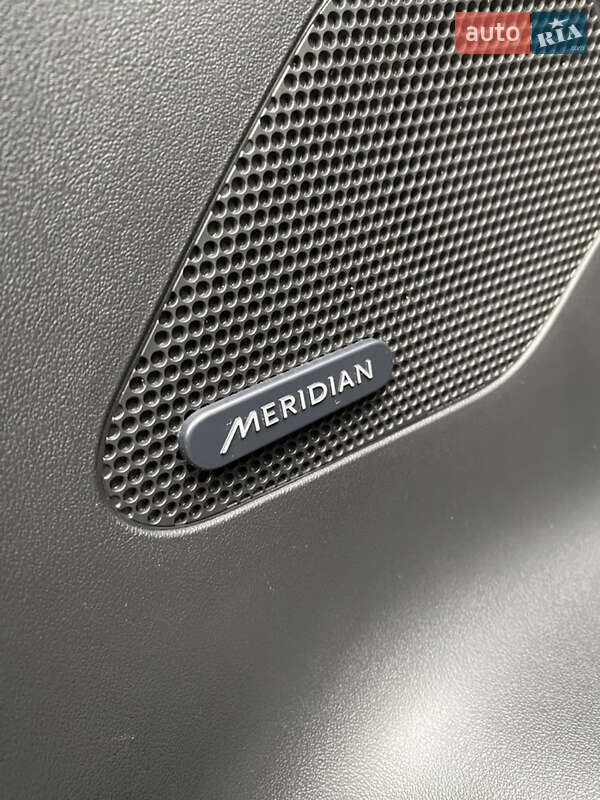 Внедорожник / Кроссовер Jaguar F-Pace 2017 в Нововолынске фото 31 Внедорожник / Кроссовер Jaguar F-Pace 2017 в Нововолынске