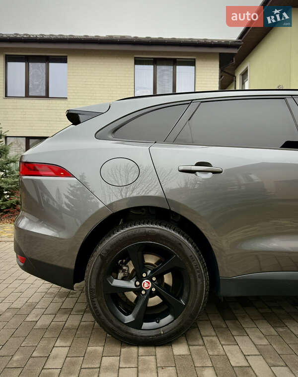 Внедорожник / Кроссовер Jaguar F-Pace 2016 в Киеве