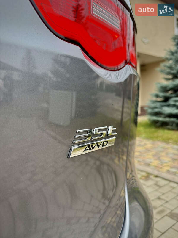 Внедорожник / Кроссовер Jaguar F-Pace 2016 в Киеве