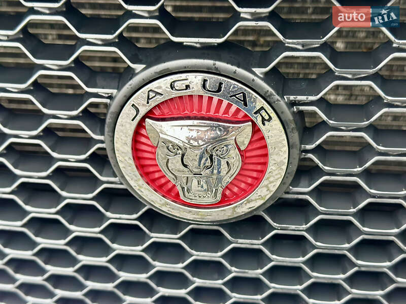 Внедорожник / Кроссовер Jaguar F-Pace 2020 в Киеве